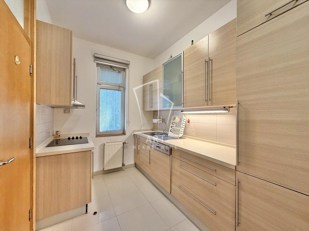 Slika 4 - Velisava Vulovića, Trosoban stan za izdavanje, 94m2, 1.300€