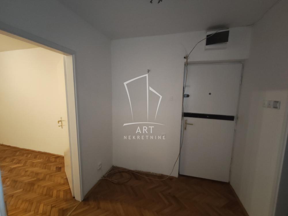 Slika 5 - Jastrebačka, Trosoban stan na prodaju, 45m2, 115.000€