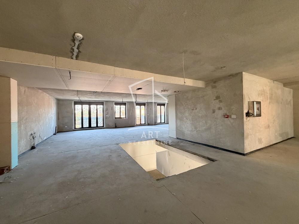 Slika 9 - Ozrenska,  Lokal za izdavanje, 256m2, 3.600€