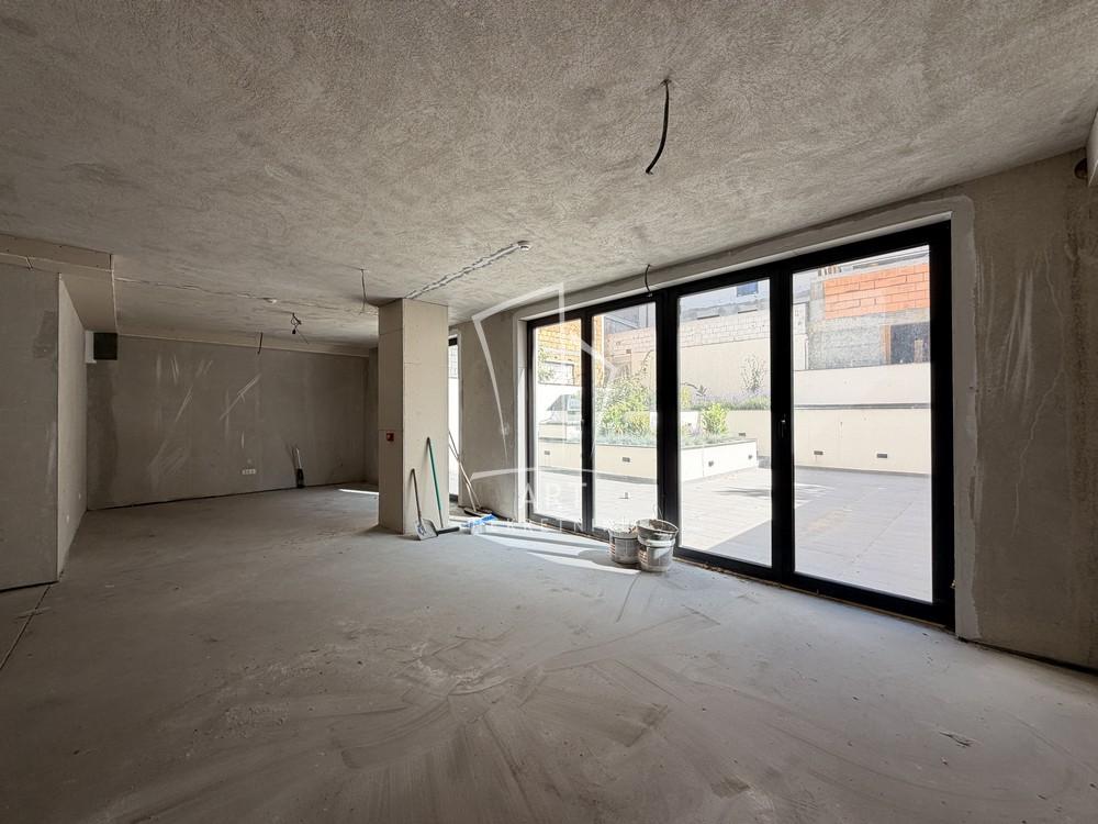 Slika 3 - Ozrenska,  Lokal za izdavanje, 256m2, 3.600€