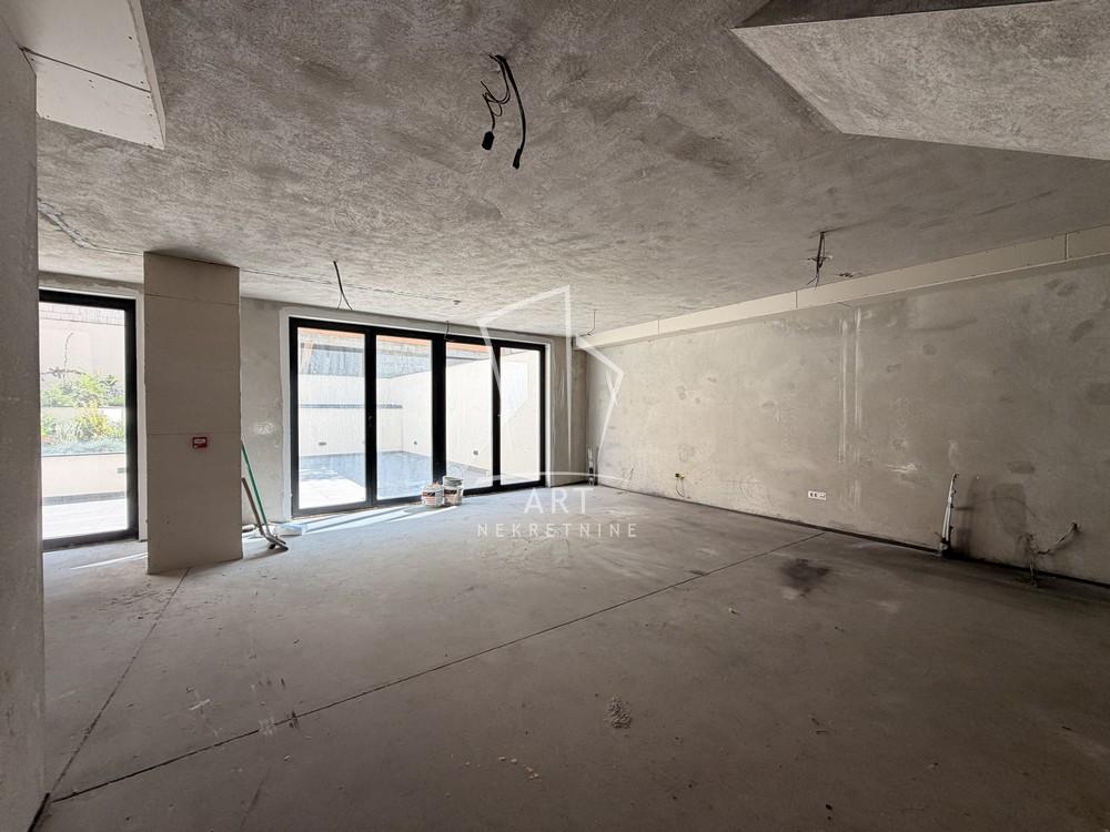 Slika 4 - Ozrenska,  Lokal za izdavanje, 256m2, 3.600€
