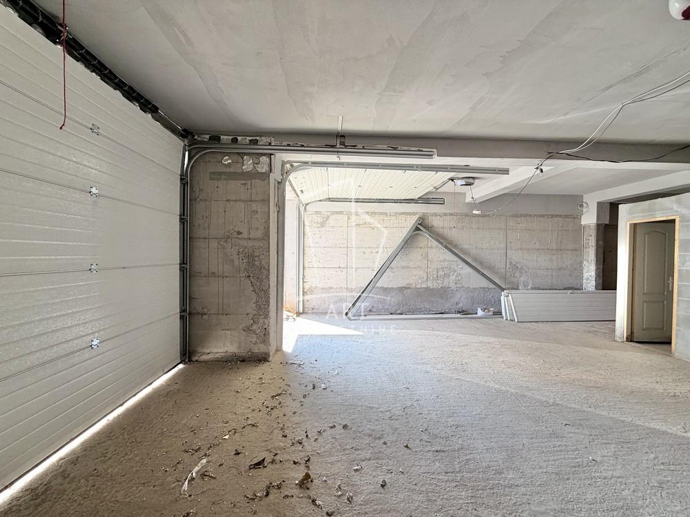 Slika 2 - Cvetanova Ćuprija,  Lokal na prodaju, 177m2, 320.000€
