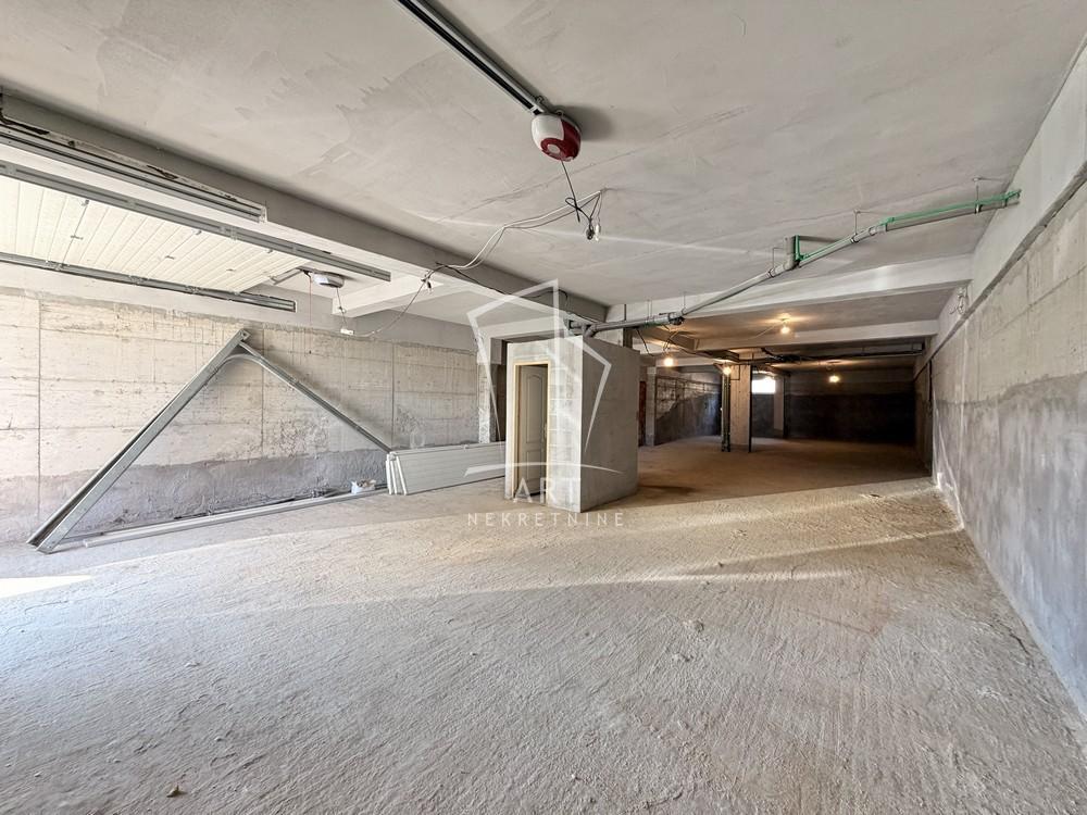 Glavna slika -Cvetanova Ćuprija,  Lokal na prodaju, 177m2, 320.000€