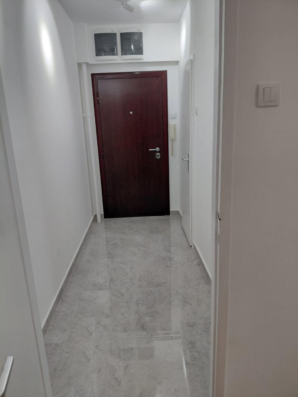 Slika 11 - Bulevar Mihajla Pupina, Trosoban stan za izdavanje, 64m2, 750€