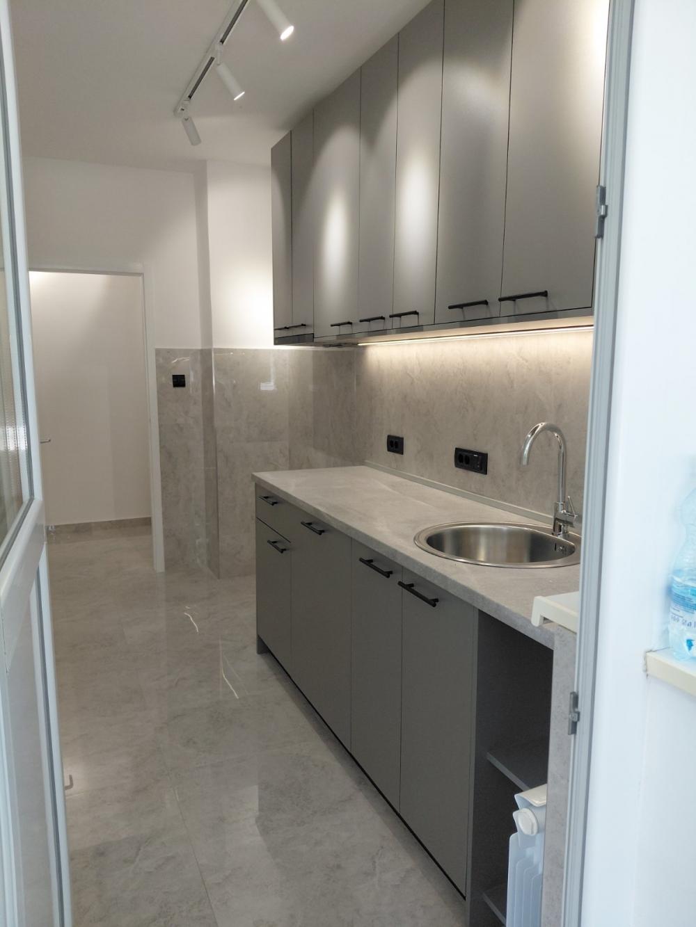 Slika 5 - Bulevar Mihajla Pupina, Trosoban stan za izdavanje, 64m2, 750€