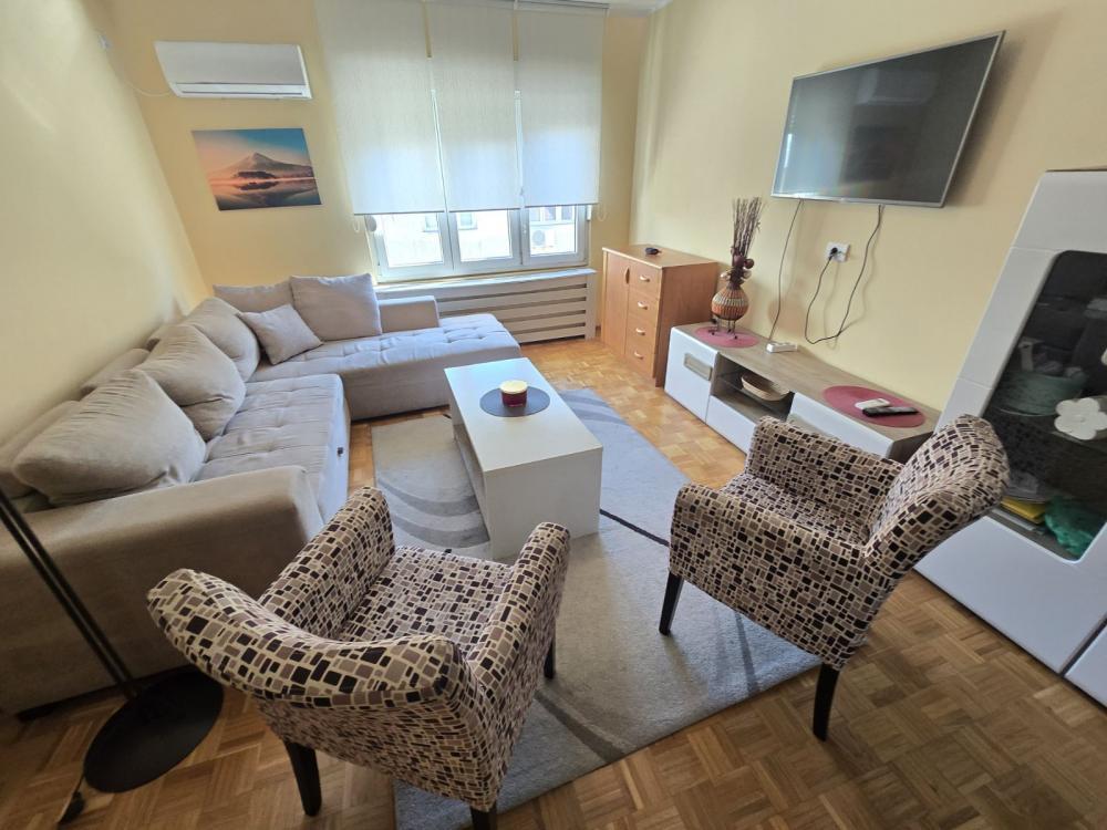 Glavna slika -Braničevska, Dvosoban stan za izdavanje, 54m2, 550€