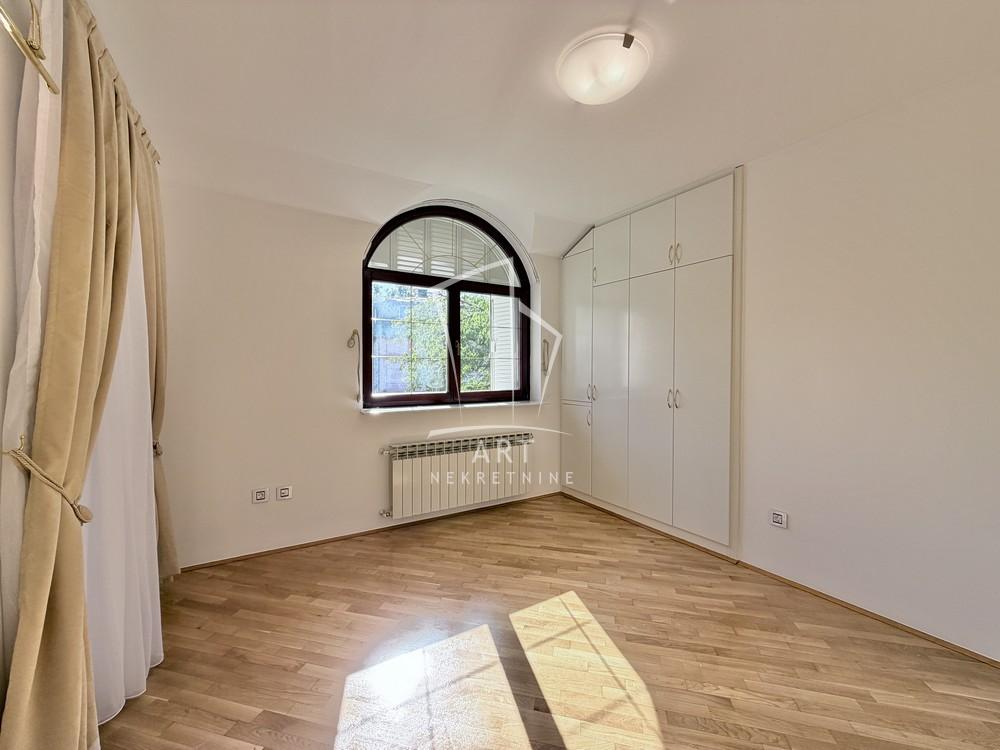 Slika 10 - Bulevar oslobođenja,  Kuća za izdavanje, 146m2, 4.500€