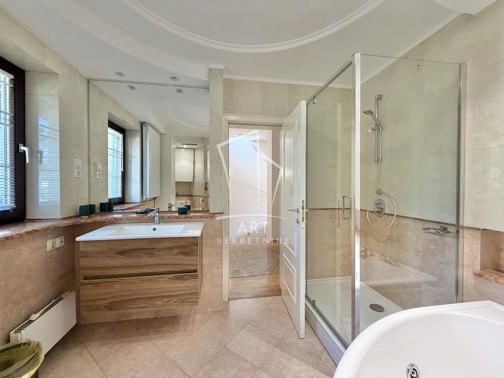 Slika 11 - Bulevar oslobođenja,  Kuća za izdavanje, 146m2, 4.500€