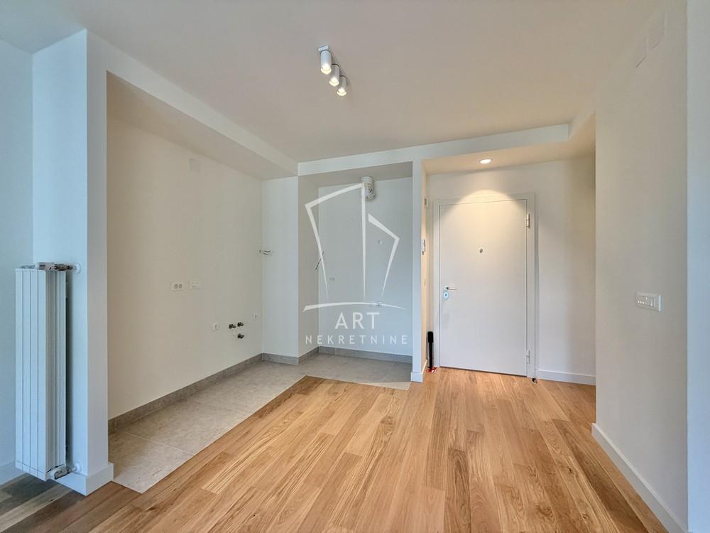 Slika 5 - Luke Ćelovića Trebinjca, Trosoban stan na prodaju, 74m2, 329.000€