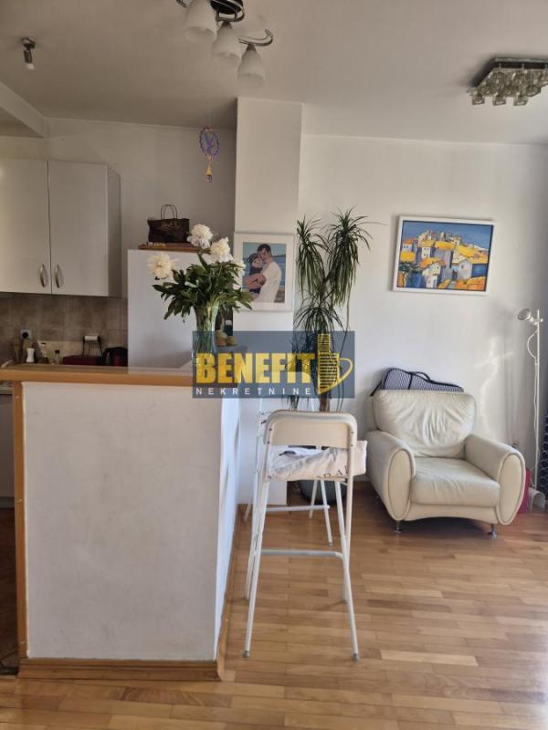 Slika 3 - Troiposoban stan za izdavanje, 108m2, 1.300€