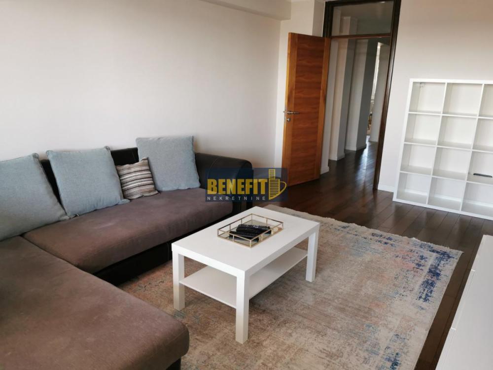 Slika 2 - Dvosoban stan za izdavanje, 82m2, 900€