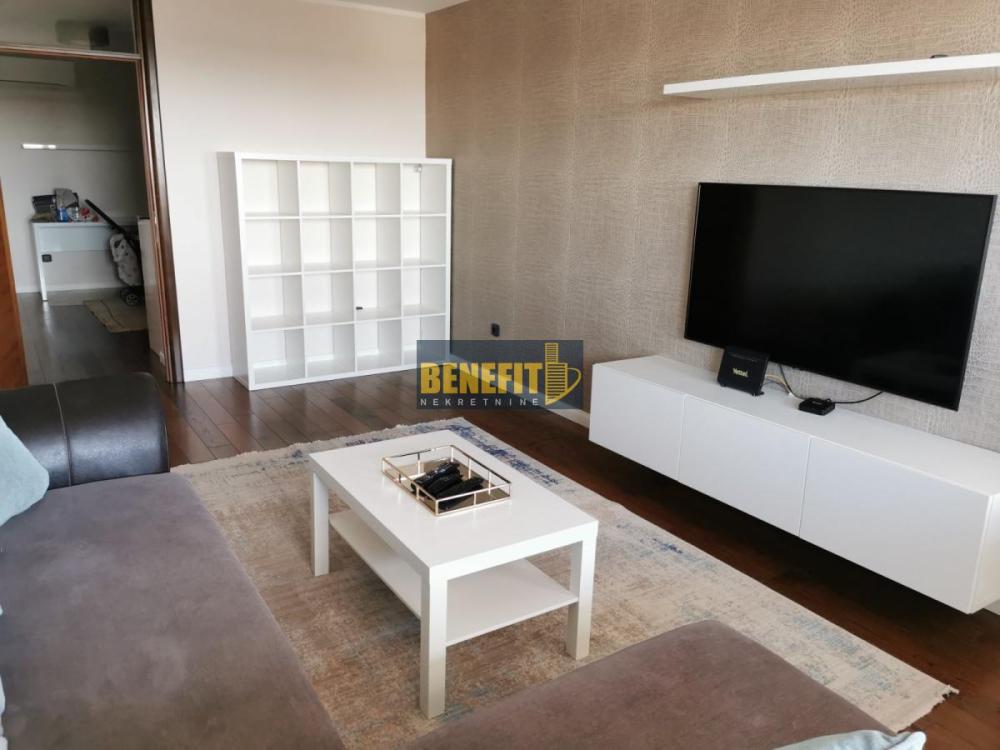 Slika 4 - Dvosoban stan za izdavanje, 82m2, 900€