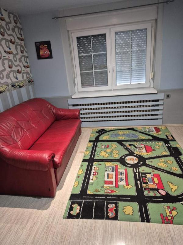 Slika 10 -  Kuća za izdavanje, 130m2, 1.000€