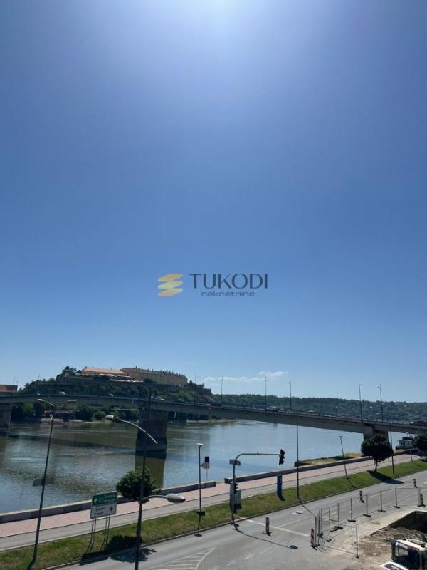 Glavna slika -Trosoban stan na prodaju, 91m2, 280.000€