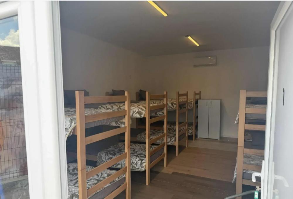 Slika 7 - Kuća za izdavanje, 320m2, 130€