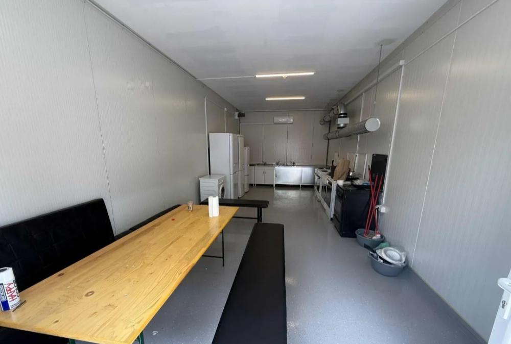 Slika 4 - Kuća za izdavanje, 320m2, 130€