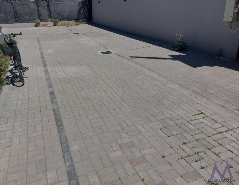 Slika 7 - Dvoiposoban stan za izdavanje, 500€