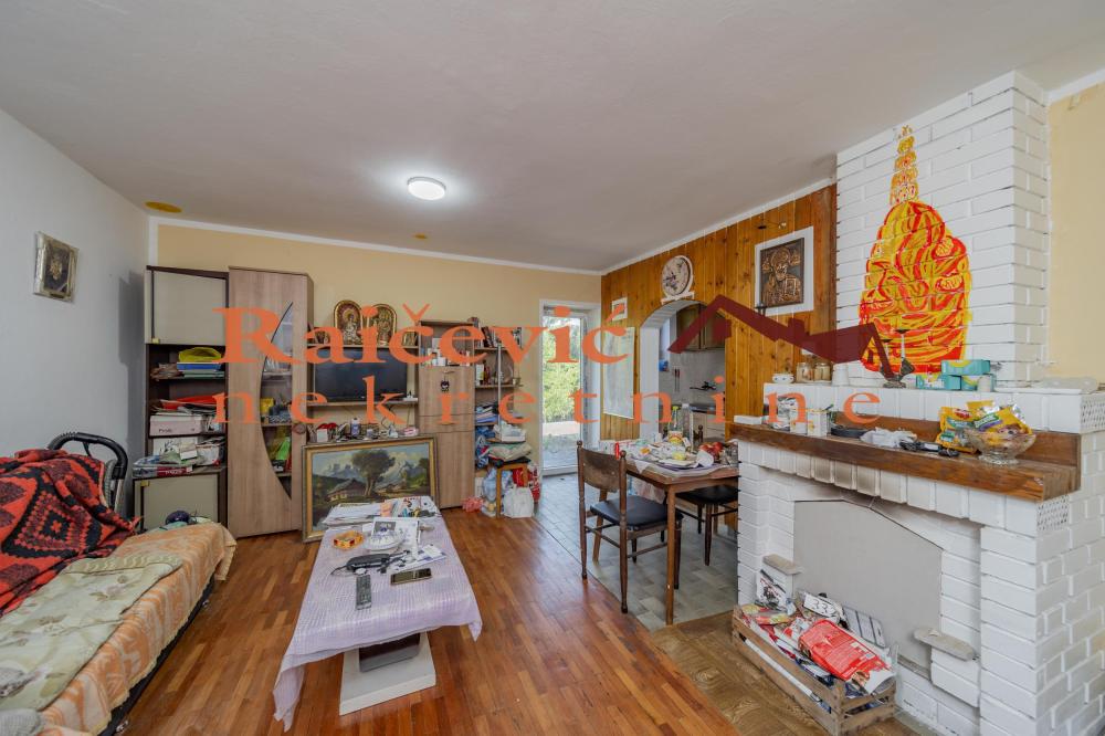 Slika 9 - Sedmog jula,  Kuća na prodaju, 196m2, 109.000€