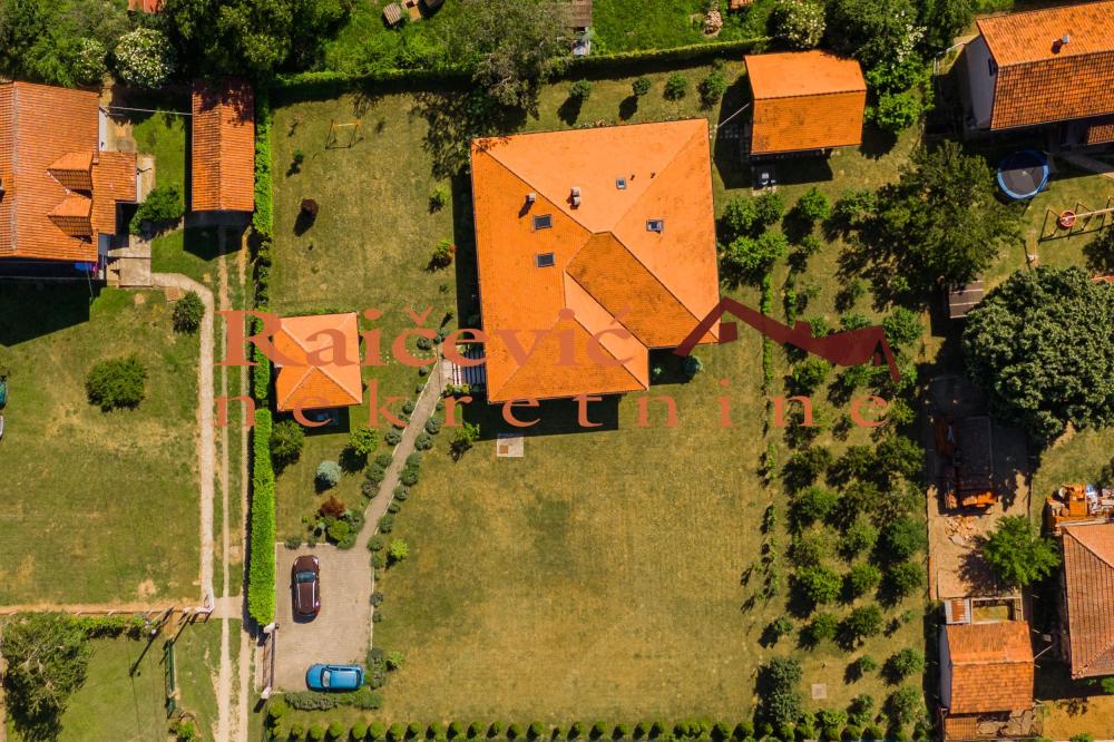 Slika 10 - Mali Pozarevac,  Kuća na prodaju, 257m2, 375.000€