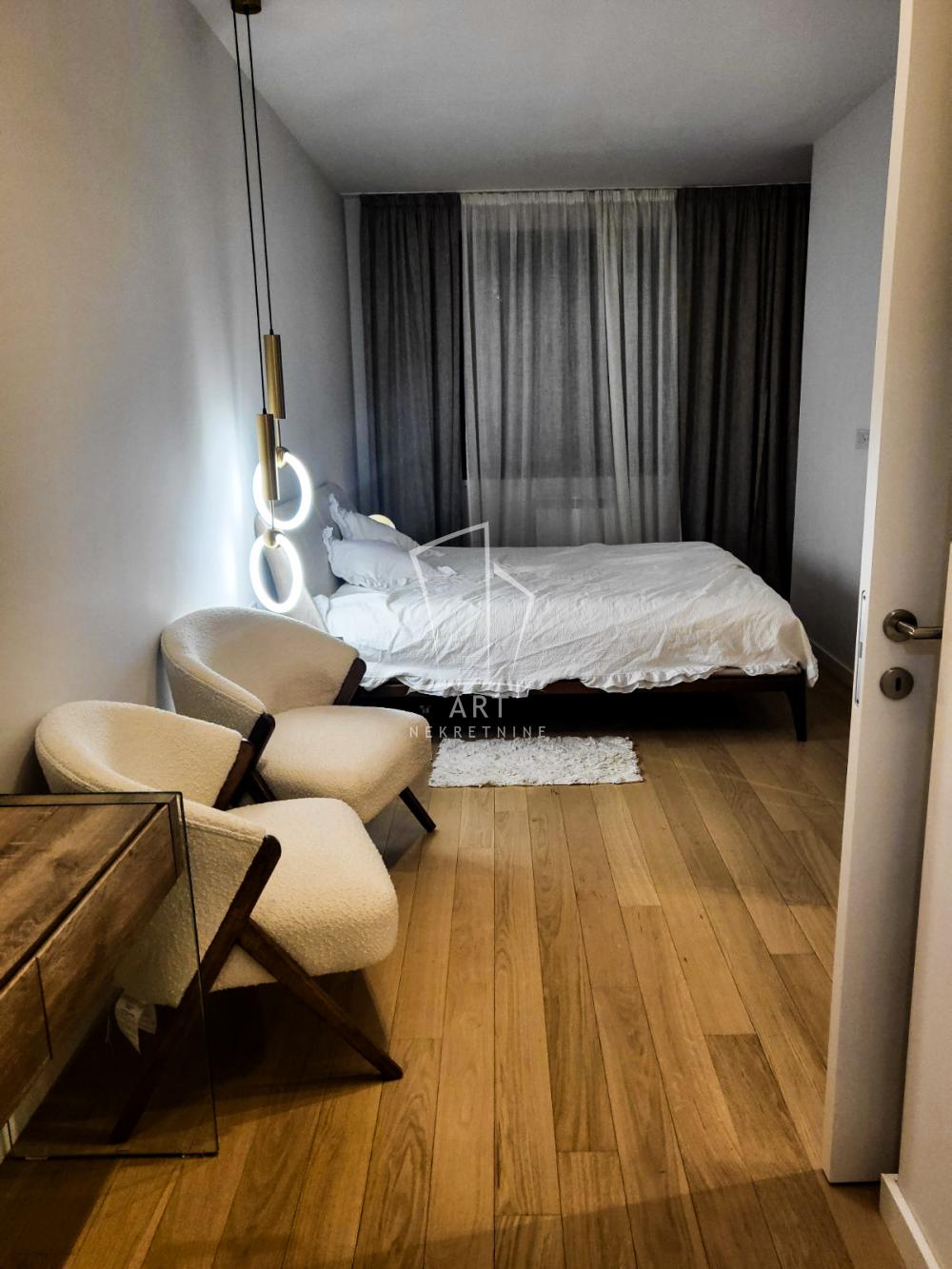 Slika 4 - Deligradska, Trosoban stan za izdavanje, 92m2, 1.500€