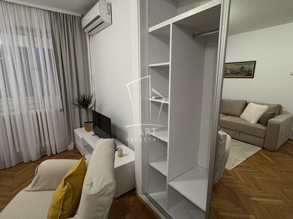Slika 1 - Bulevar Milutina Milankovića, Jednosoban stan za izdavanje, 40m2, 550€