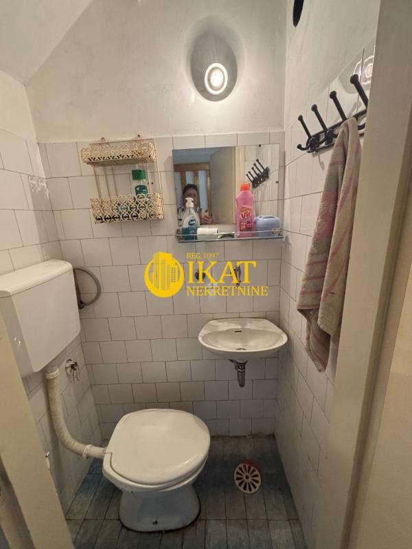 Slika 9 - Kralja Vladislava,  Kuća na prodaju, 111m2, 188.700€