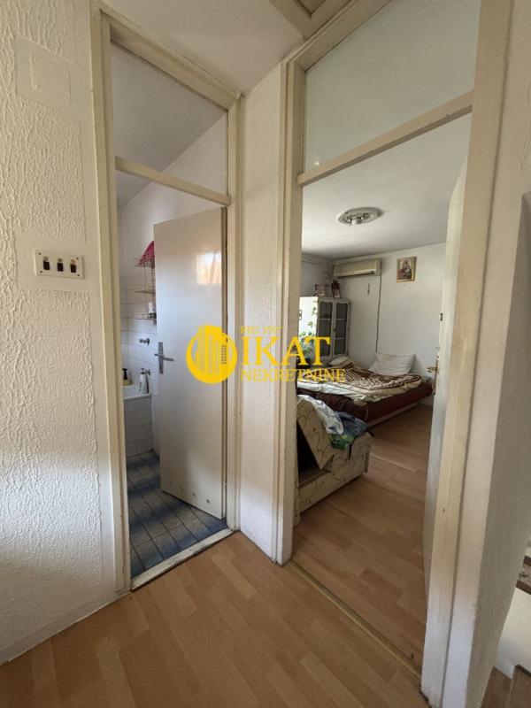 Slika 2 - Kralja Vladislava,  Kuća na prodaju, 111m2, 188.700€