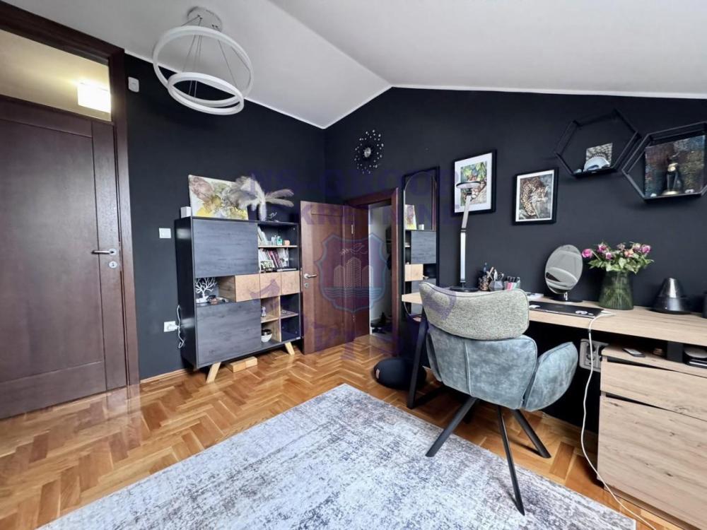 Slika 2 - Četvorosoban stan na prodaju, 105m2, 288.400€