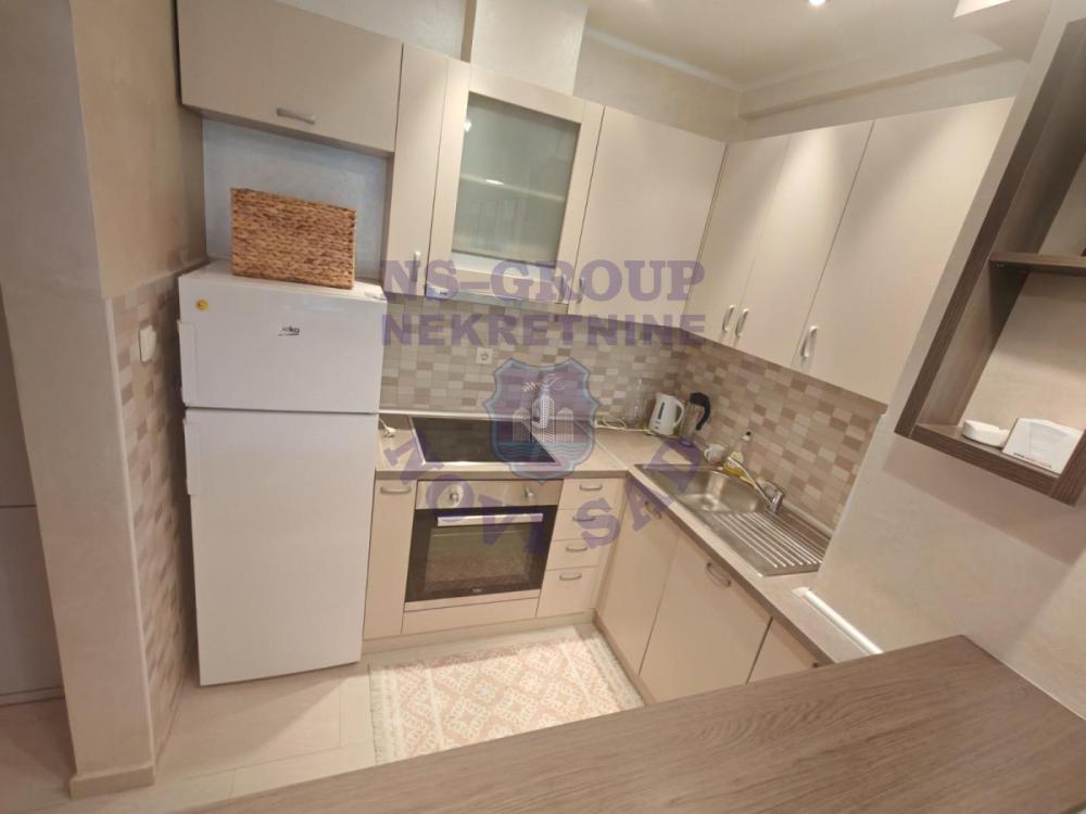 Slika 2 - Trg Komesnkog, Dvosoban stan na prodaju, 52m2, 200.850€