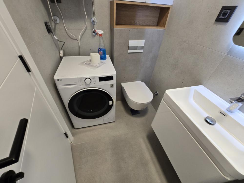 Slika 10 - Dubljanska, Trosoban stan za izdavanje, 80m2, 1.400€