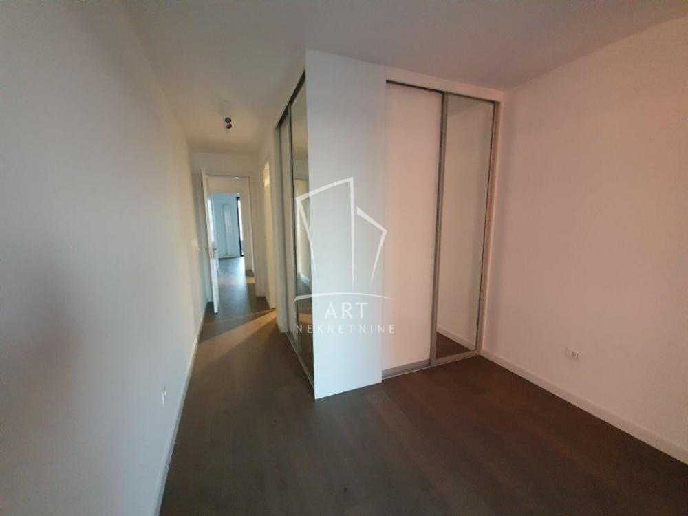 Slika 10 - Dunavska, Četvorosoban stan za izdavanje, 125m2, 2.000€