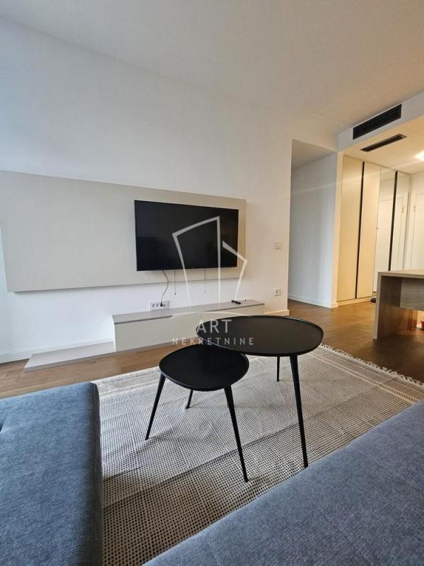 Slika 1 - Vojvode Đurovića, Dvosoban stan za izdavanje, 49m2, 850€