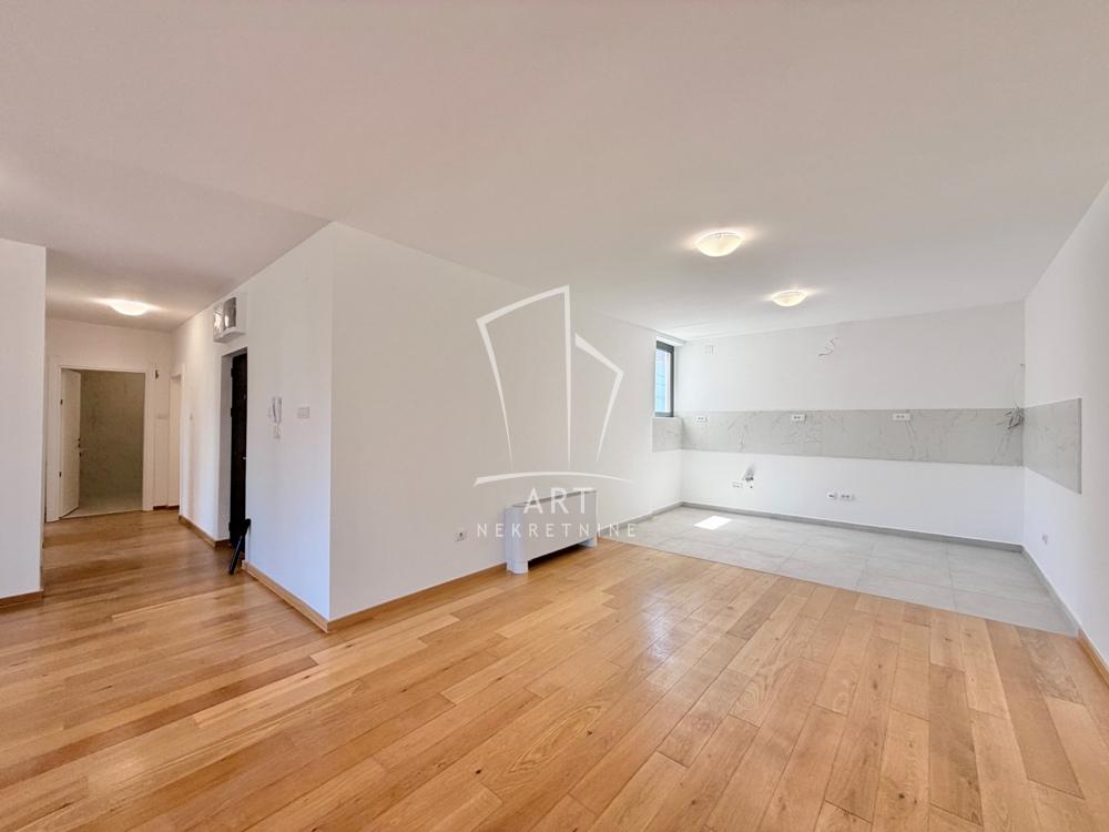 Slika 9 - Prilepska, Trosoban stan na prodaju, 88m2, 430.000€