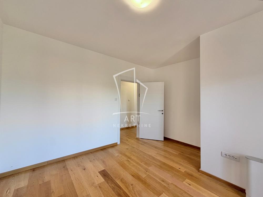 Slika 5 - Prilepska, Trosoban stan na prodaju, 88m2, 430.000€