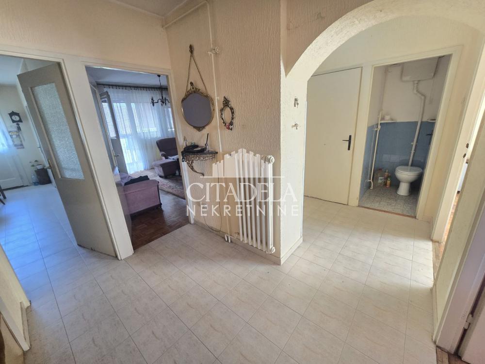 Slika 3 - Karađorđev Trg, Dvoiposoban stan na prodaju, 70m2, 320.000€