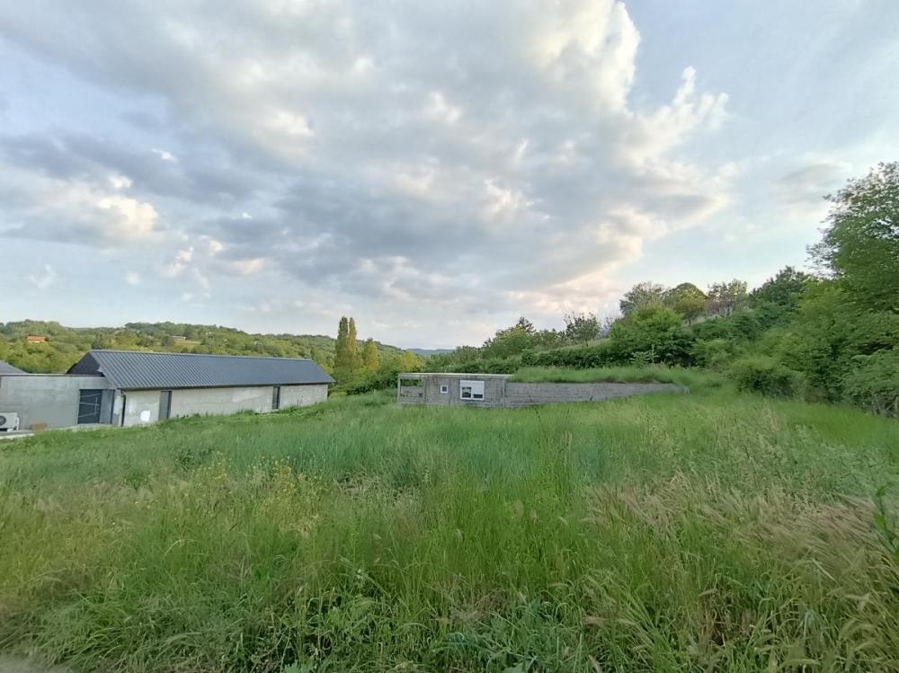 Slika 2 -  Plac na prodaju, Petrovaradin, Alibegovac, 105.000€