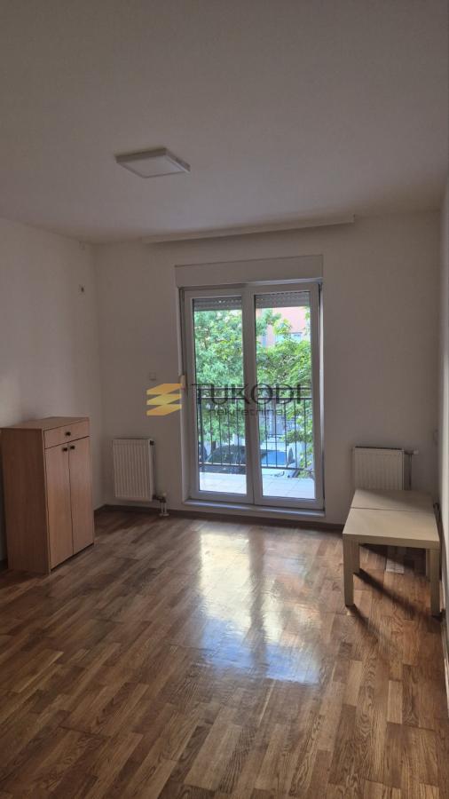 Slika 1 - Dvosoban stan za izdavanje, 38m2, 300€
