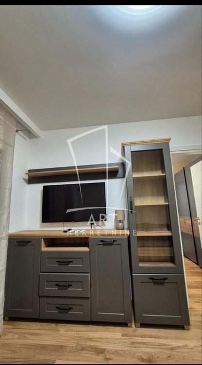 Slika 1 - Sazonova, Jednoiposoban stan za izdavanje, 38m2, 700€