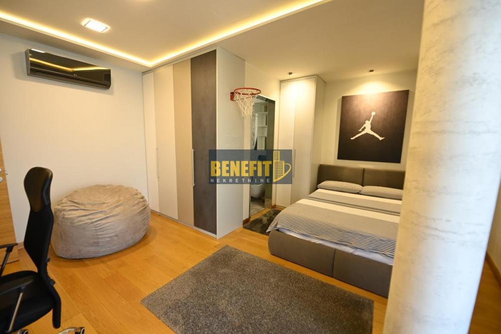 Slika 8 - Petosoban stan na prodaju, 250m2, 950.000€