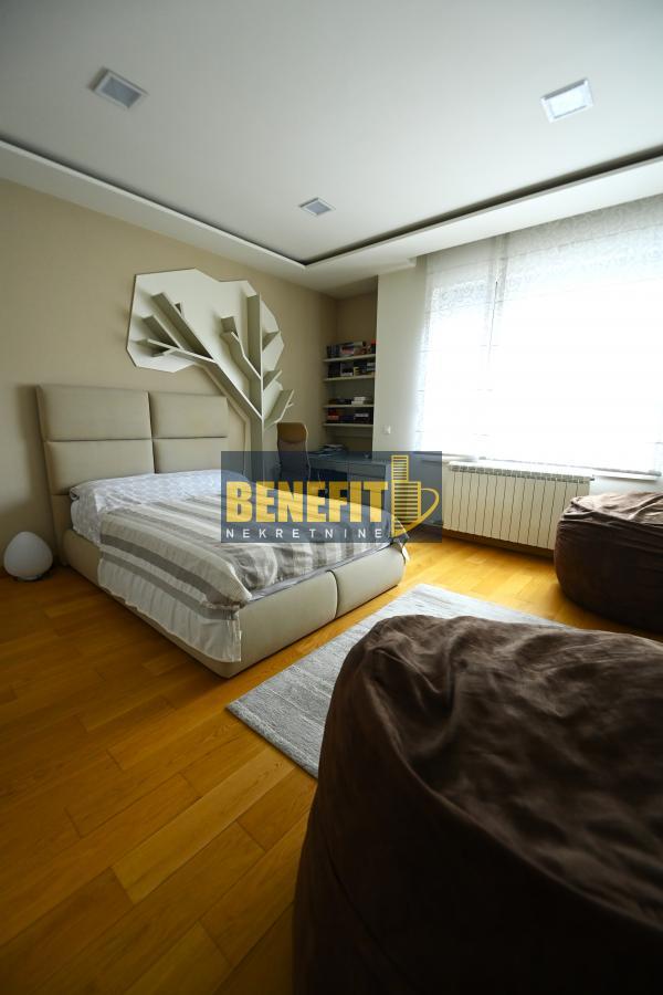 Slika 7 - Petosoban stan na prodaju, 250m2, 950.000€