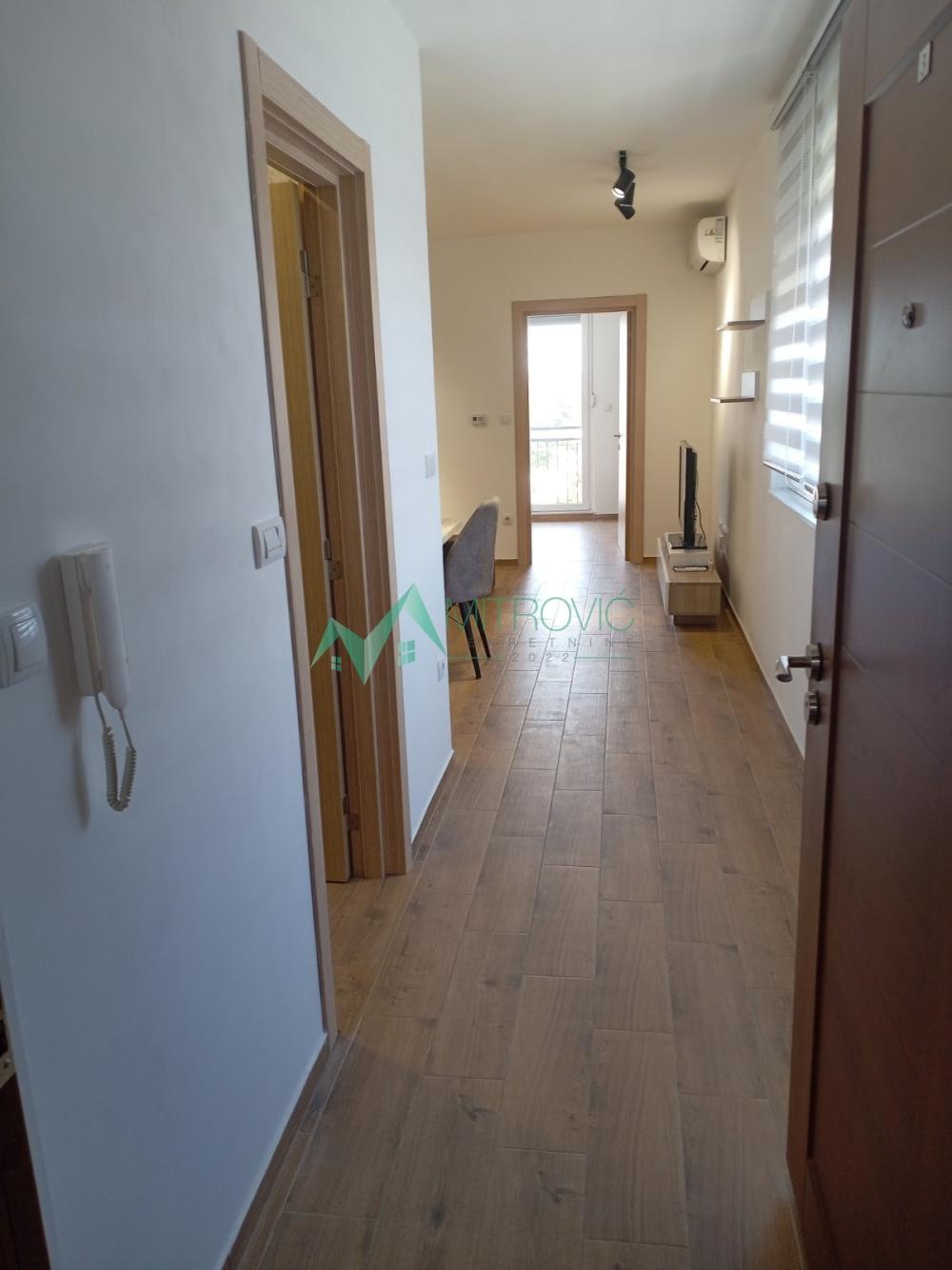 Slika 10 - Jednoiposoban stan za izdavanje, 45m2, 400€