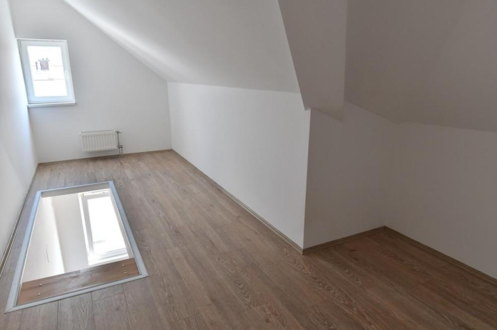 Slika 3 - Ratarska, Trosoban stan na prodaju, 77m2, 108.000€