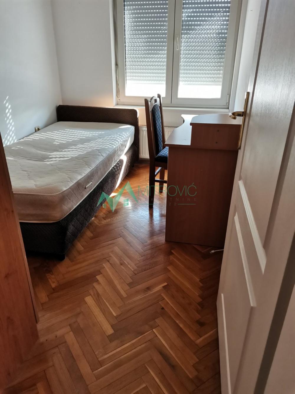 Slika 5 - Jednoiposoban stan za izdavanje, 33m2, 300€