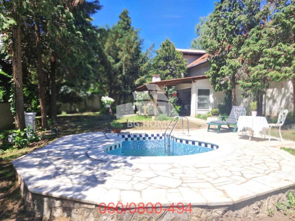 Slika 9 - Puškinova, Trosoban stan za izdavanje, 130m2, 1.500€