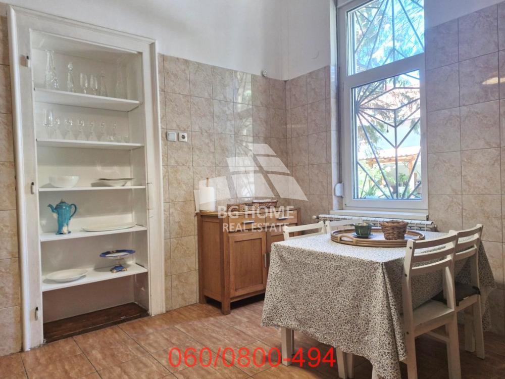 Slika 4 - Puškinova, Trosoban stan za izdavanje, 130m2, 1.500€