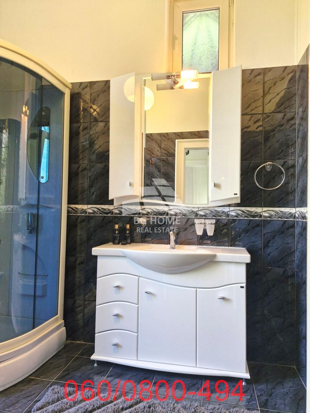 Slika 6 - Puškinova, Trosoban stan za izdavanje, 130m2, 1.500€
