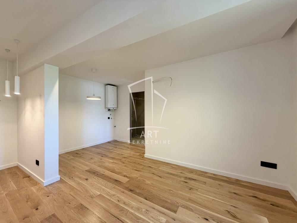 Slika 6 - Bulevar Vojvode Mišića,  Lokal na prodaju, 66m2, 222.000€