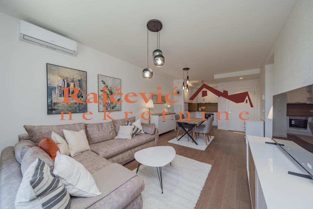 Slika 4 - Luke Celovica Trebinjca, Trosoban stan za izdavanje, 77m2, 1.600€