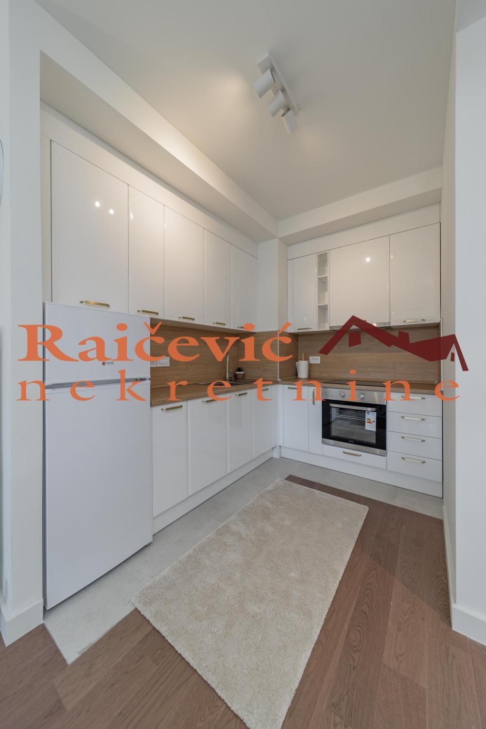Slika 8 - Luke Celovica Trebinjca, Trosoban stan za izdavanje, 77m2, 1.600€