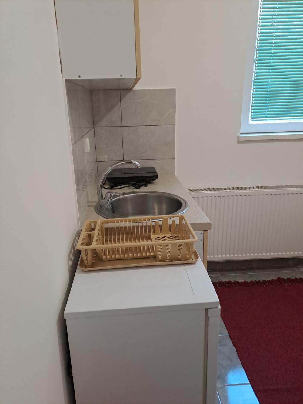 Slika 3 - Jednosoban stan za izdavanje, 12m2, 240€